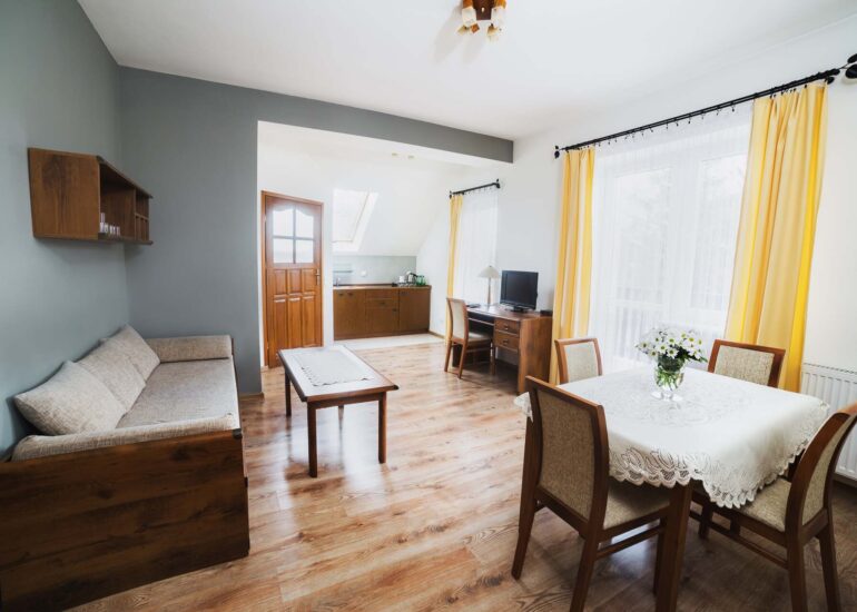 Apartament rodzinny z balkonem Apartament rodzinny z balkonem