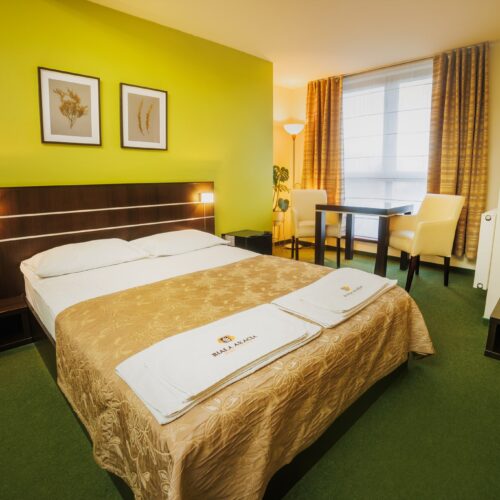 Pokój Deluxe z łóżkiem małżeńskim i pojedynczym Pokój Deluxe z łóżkiem małżeńskim i pojedynczym