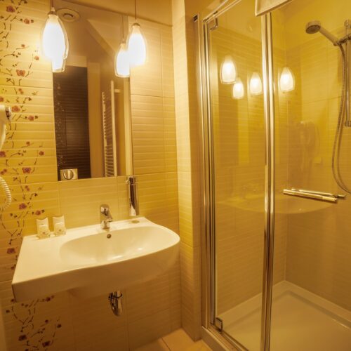 Pokój Deluxe z łóżkiem małżeńskim i pojedynczym Pokój Deluxe z łóżkiem małżeńskim i pojedynczym